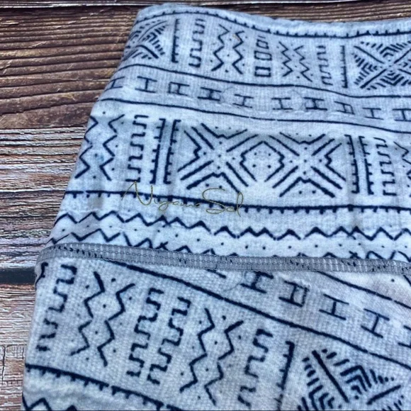 ✨NIYAMA SOL MOONFLOWER TRIBAL PRINT BAREFOOT FULL LENGTH LEGGINGS XS - Picture 3 of 9